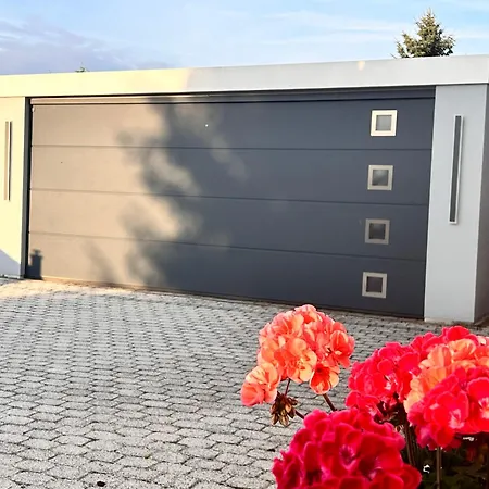 Ferienwohnung Mit Gartennutzung, Garage Und Wallbox Ebersbach-Neugersdorf Exterior photo